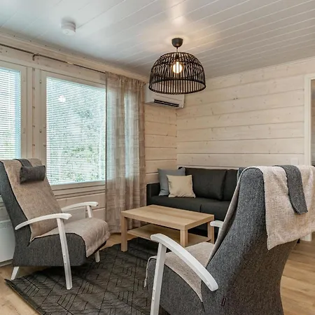 Jaervenhelmi By Interhome Valkeala